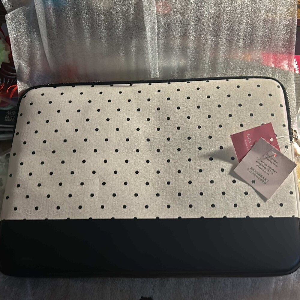 Kate Spade NY Disney x Minnie Mouse Figaro Cat Laptop/tablet sleeve - NEW W/tag - Picture 3 of 5